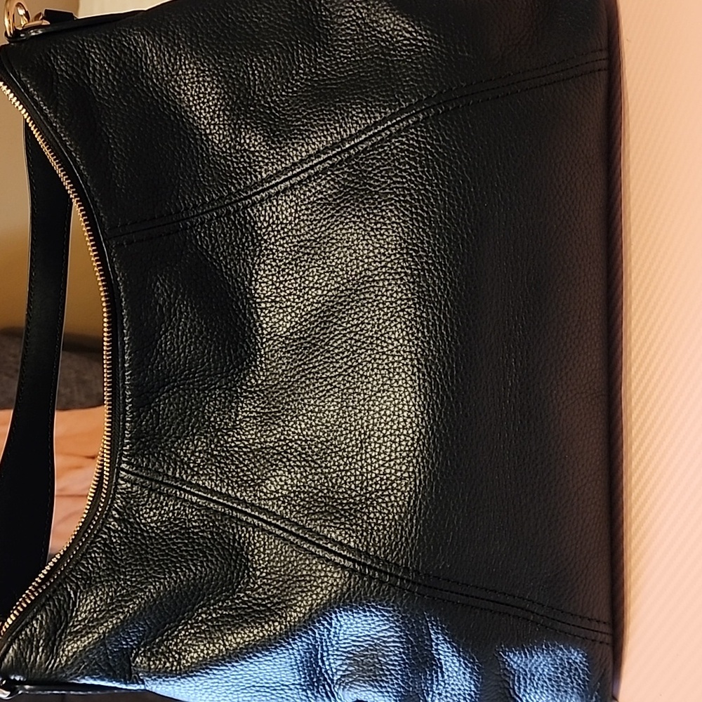 Michael Kors Black Hobo Bag with Pebbled Leather EXCELLENT CONDITION - Picture 2 of 11